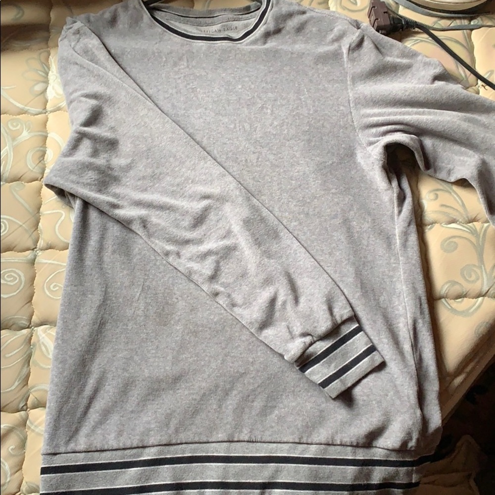L gray velvet American Eagle sweater